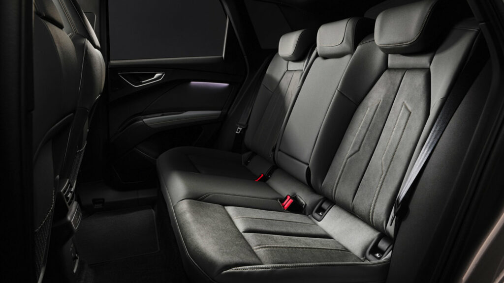Audi Q4 e-tron Sportback interior