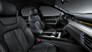 Audi-e-tron-55-quattro-interior-foto