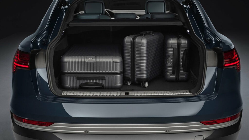 Audi-e-tron-Sportback-50-quattro-interior-foto