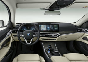 BMW i4 eDrive40 interior
