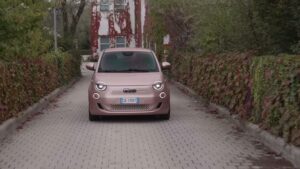 Fiat 500e 3+1 exterior