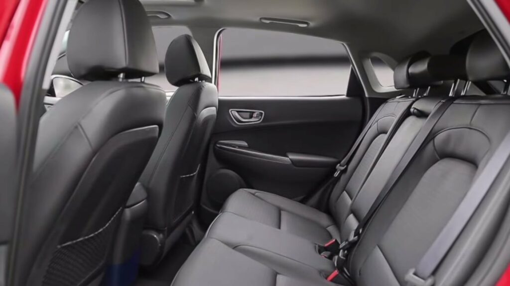 Hyundai Kona Electric 39 kWh interior