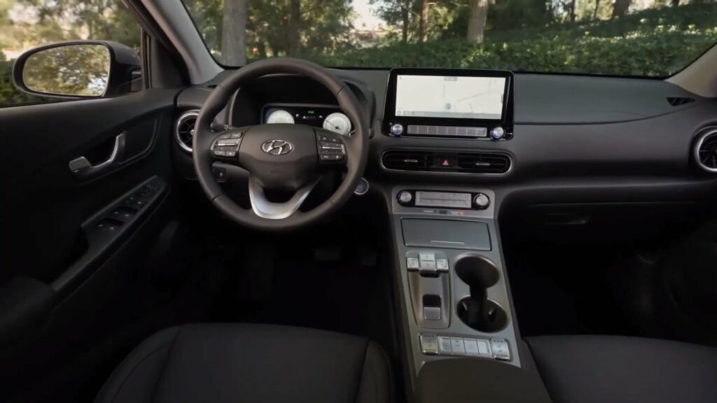 Hyundai Kona Electric 64 kWh interior