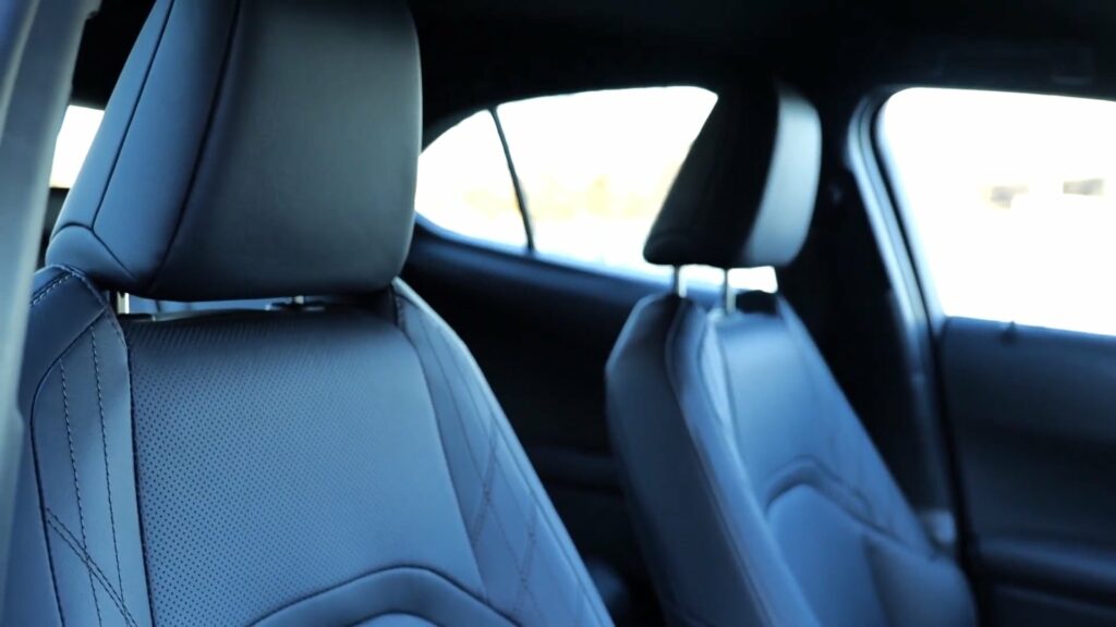 Lexus UX 300e interior