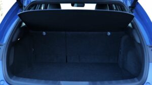 Lexus UX 300e interior