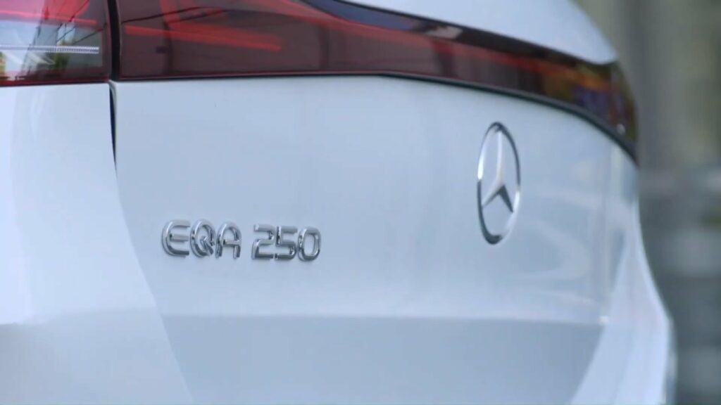 Mercedes EQA 250 exterior