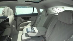 Mercedes EQS 580 4MATIC interior