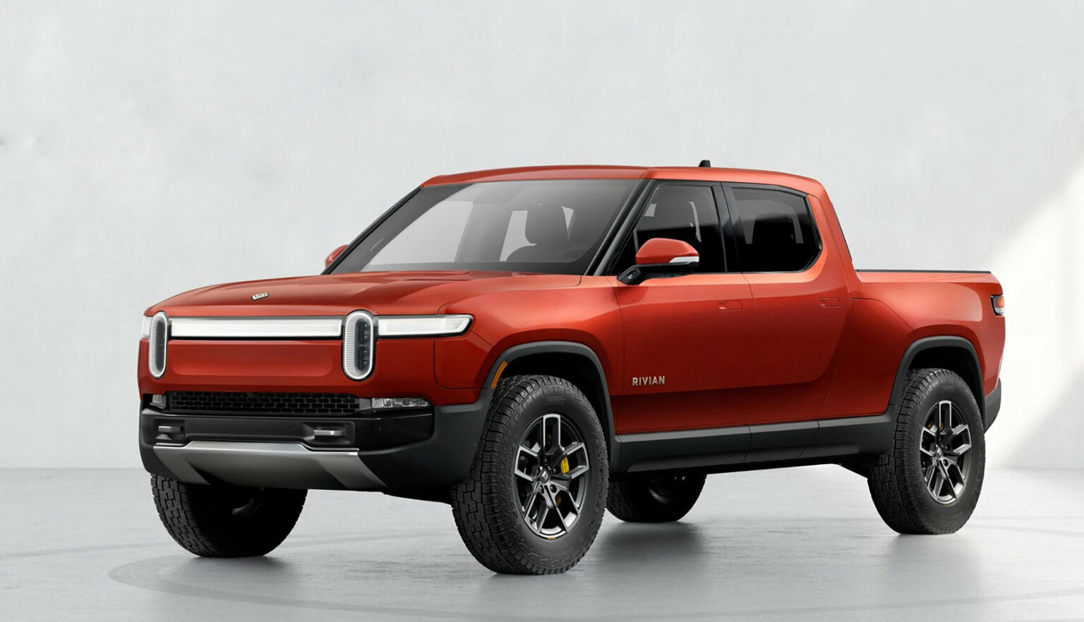 Rivian R1t Ready To Travel: Electric Pickup Has Been Outfitted With A 