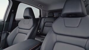 Nissan Ariya 63kWh interior