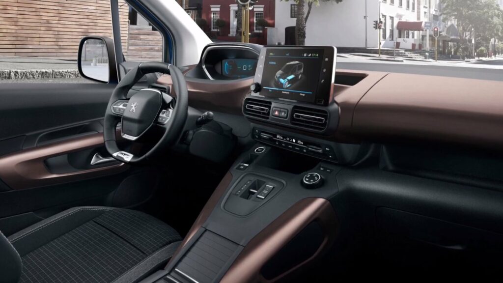 Peugeot e-Rifter Standard 50 kWh interior
