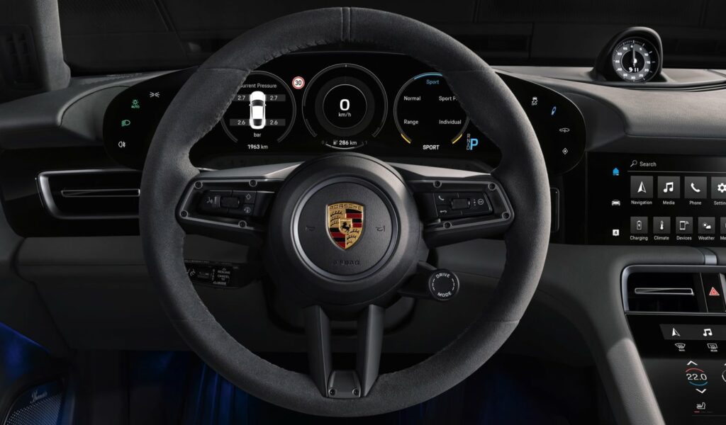 Porsche Taycan 4S Plus interior