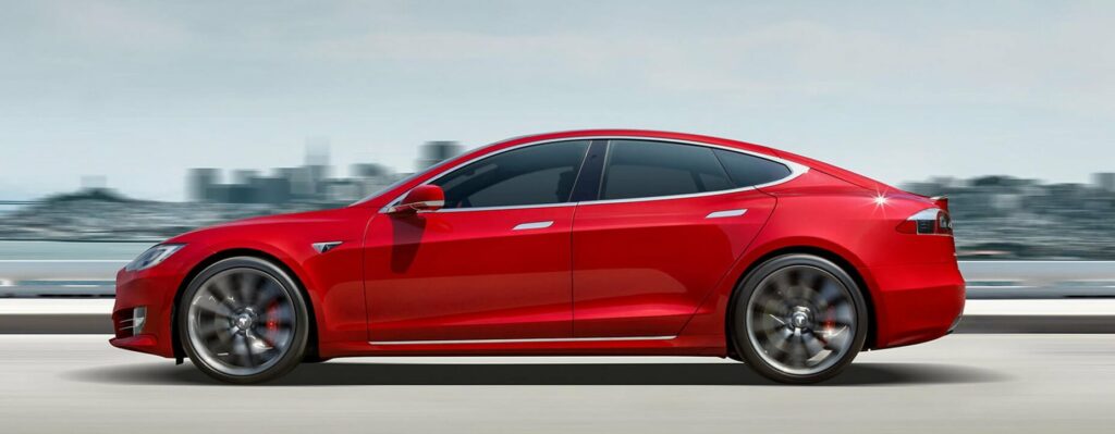 Tesla Model S Long Range exterior