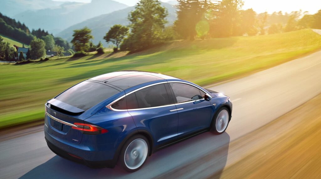 Tesla-Model X Long Range exterior