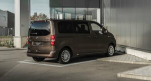 Toyota PROACE Verso M 75 kWh exterior
