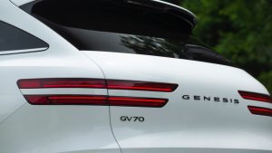 Genesis GV70 Electrified Sport exterior