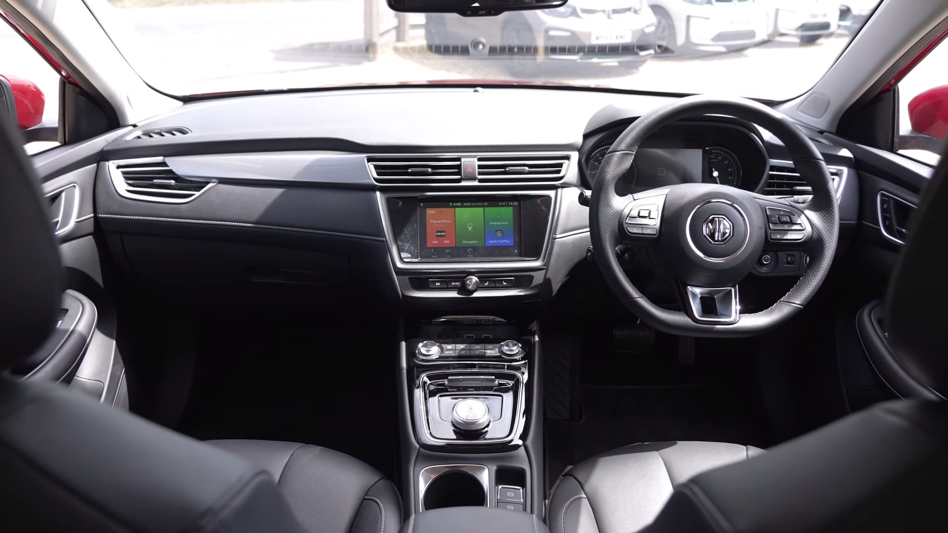 MG MG5 EV Long Range - (Battery Energy 61.1 kWh, Torque 260 Nm ...