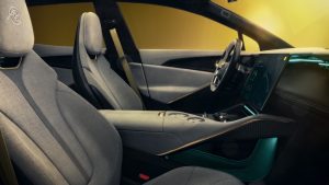 Lotus_Eletre_interior