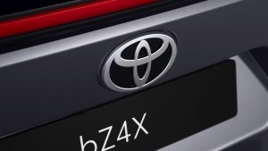 Toyota_bZ4X_FWD_exterior