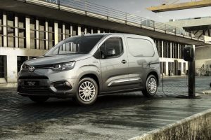 Toyota_Proace_City_Verso_Electric_L2_50_kWh_exterior