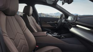 BMW_i5_eDrive40_Sedan_interior